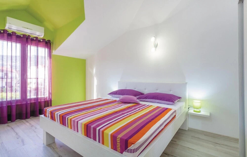 Awesome Home in Kastel Stafilic with Hot Tub, WiFi & 4 Bedrooms