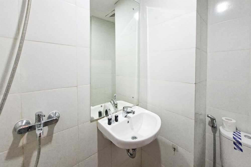 Comfortable 1Br Apartment Near Telkom University At Vittoria Residence