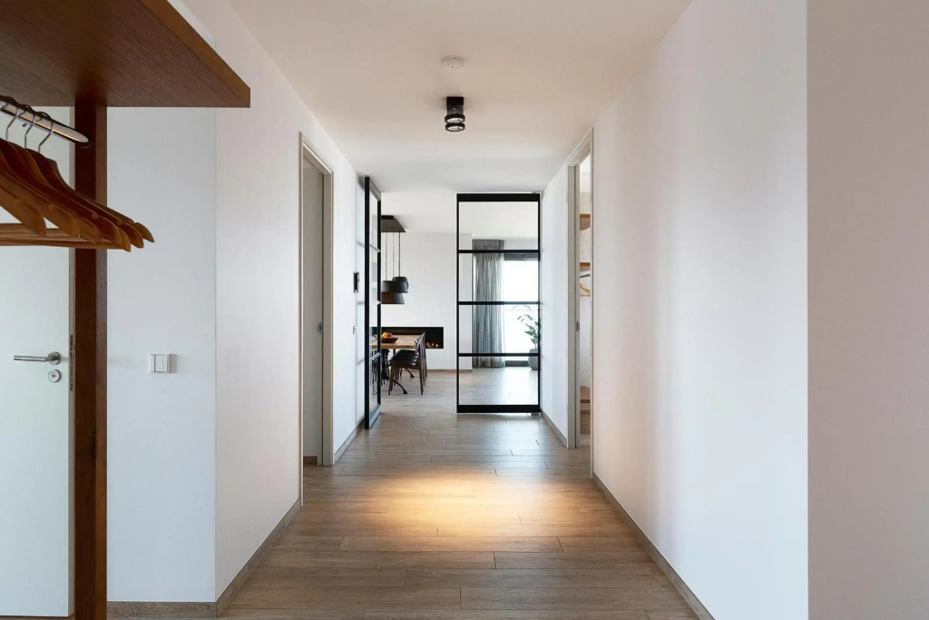 Maris Apartments