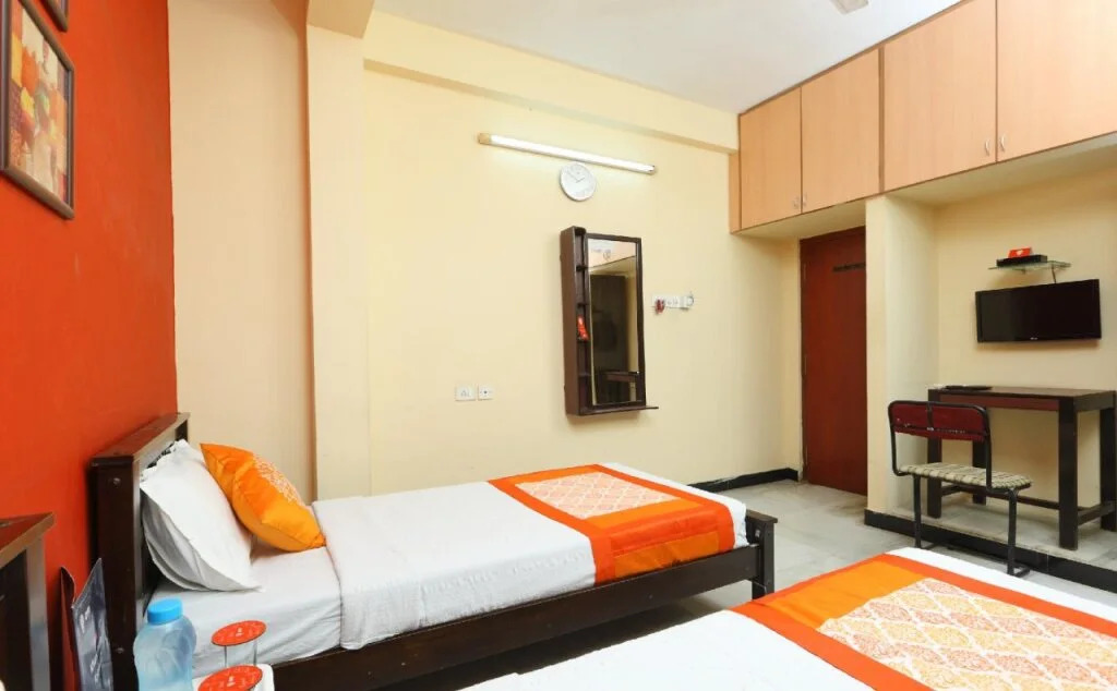OYO 20006 SilverKey T Nagar
