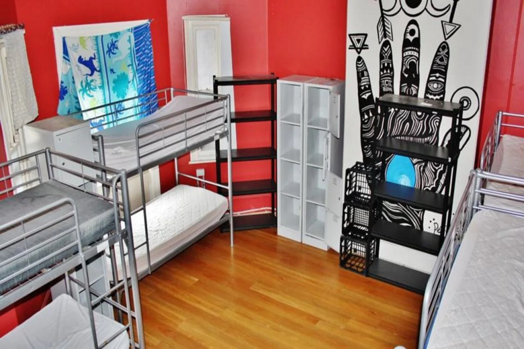 The Hive Hostel - Traveler Friendly, Passport Only