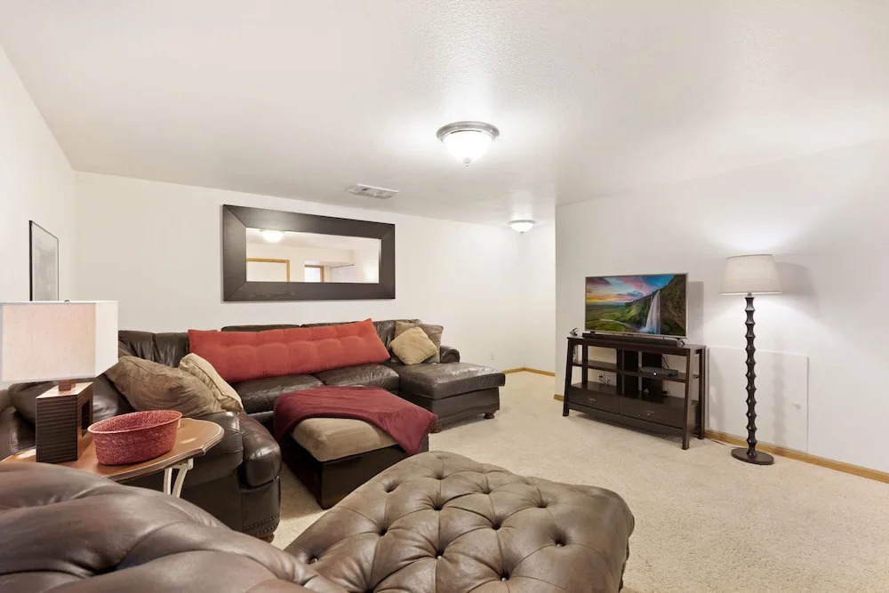 Parkside Gardens | Shady Private Yard W/ Hot Tub!