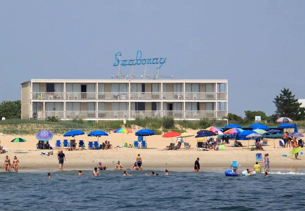 Seabonay Oceanfront Motel