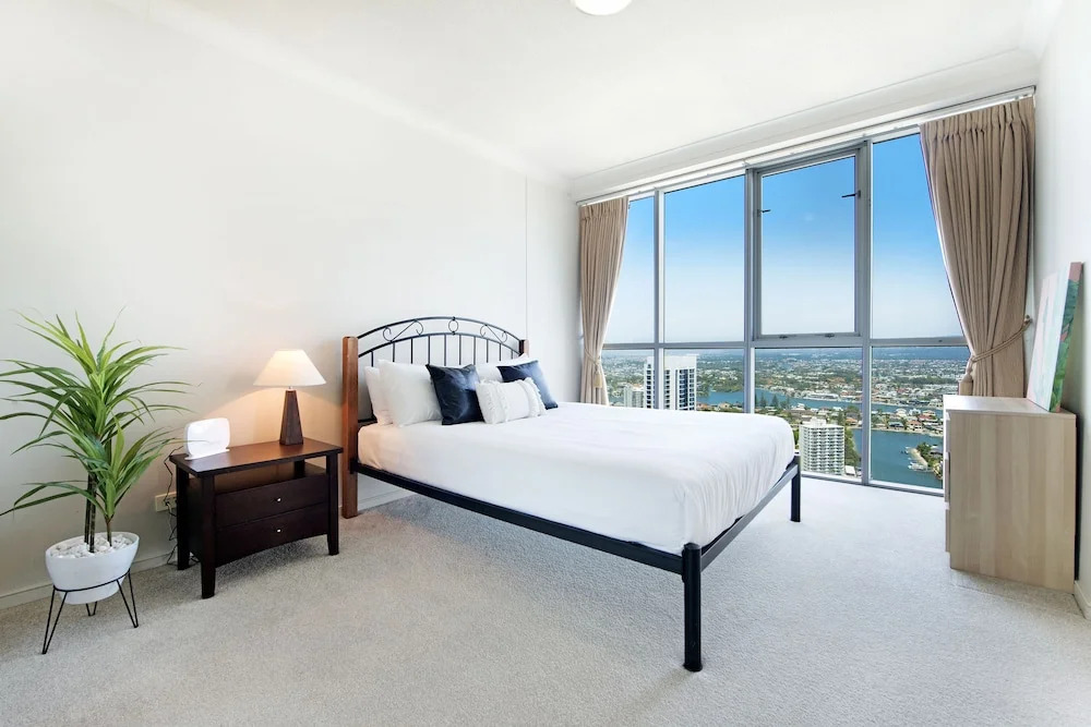 Chevron Renaissance 2 Bedroom Apartment