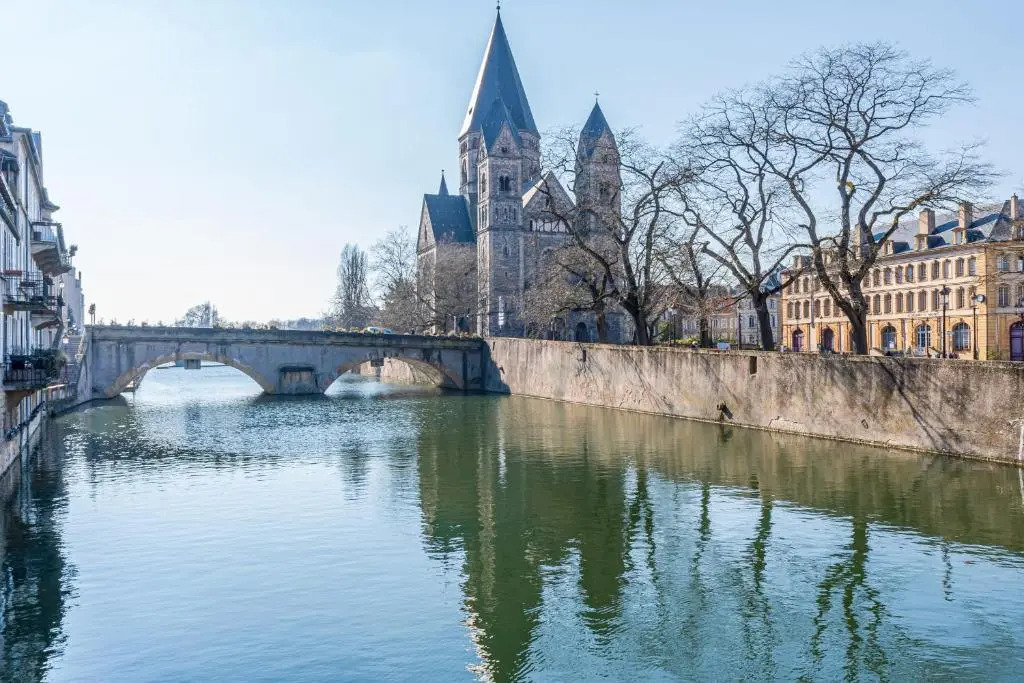 Suite "comme à Venise" vue sur Metz Opéra avec parking inclus