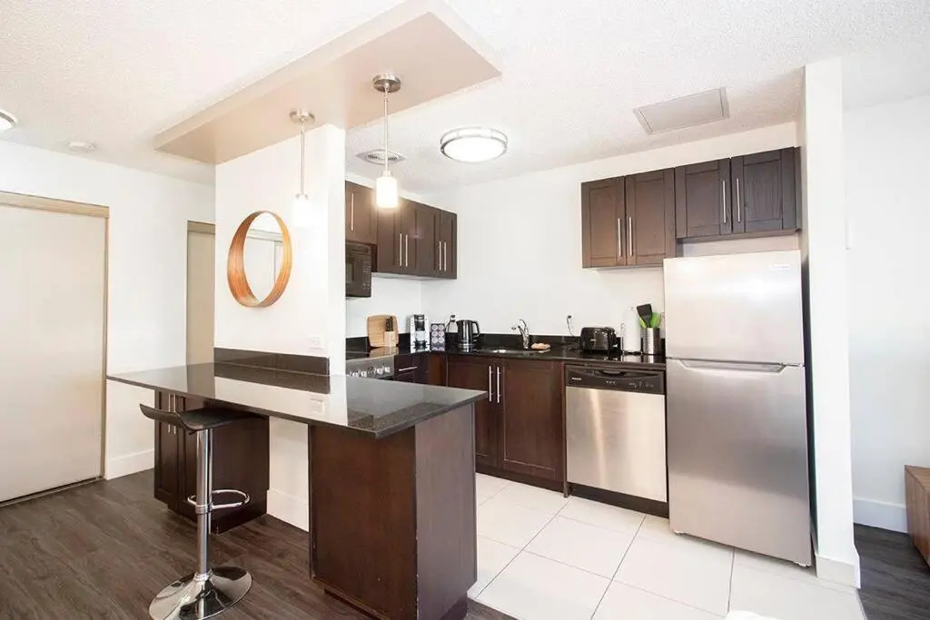 One Bedroom Unit With in Suite Laundry and Parking