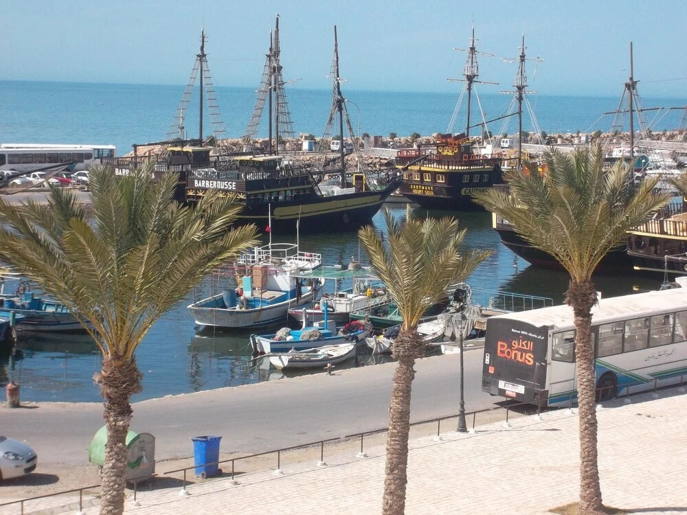 Apartment With 2 Bedrooms in Houmt Souk, With Wonderful sea View and T
