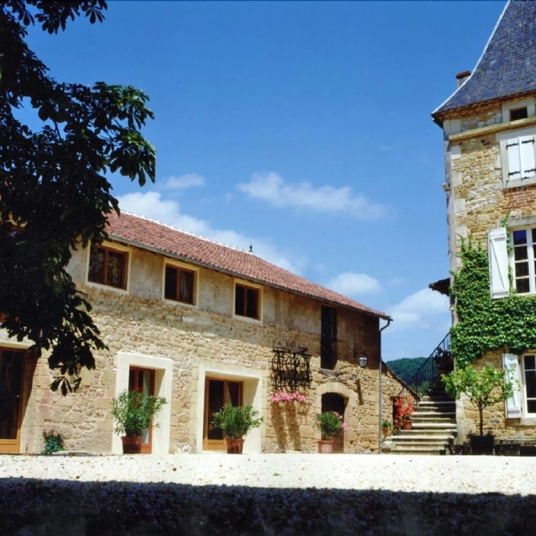 Wonderful location for weddings and parties by French château