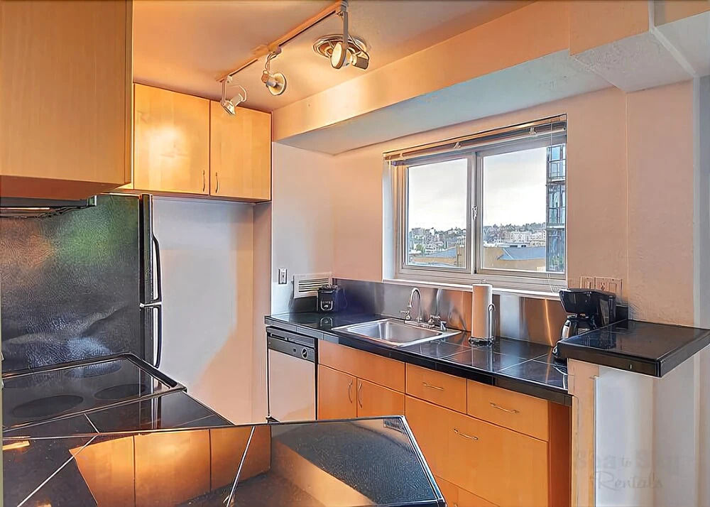 Elektra Hillside Flat - Two Bedroom Condominium