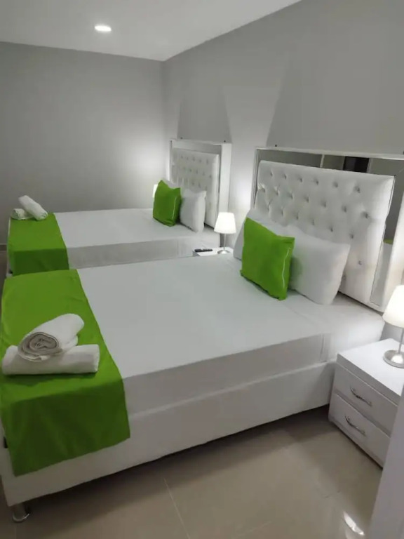 Hotel BM-17  Cerca Al Mar