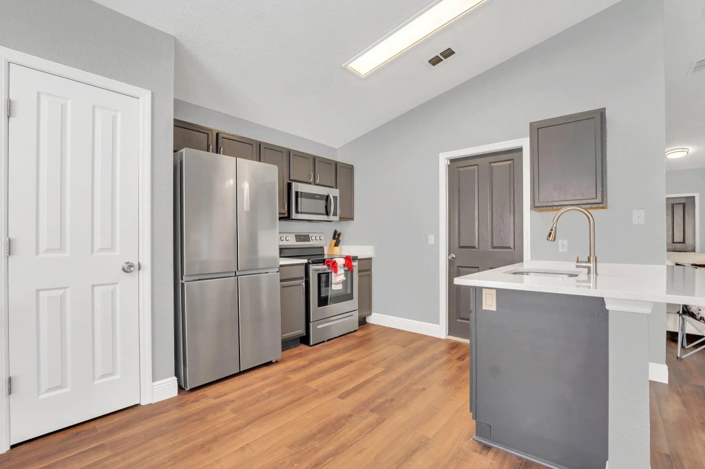 538 Reserve in Davenport