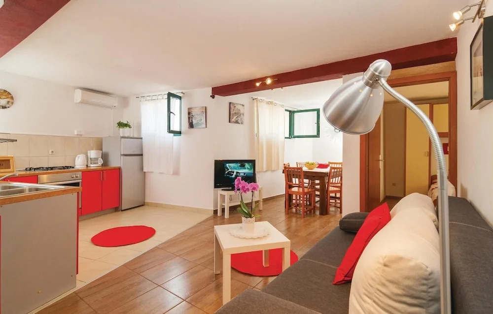 Amazing Home in Mirca with Hot Tub, WiFi & 4 Bedrooms