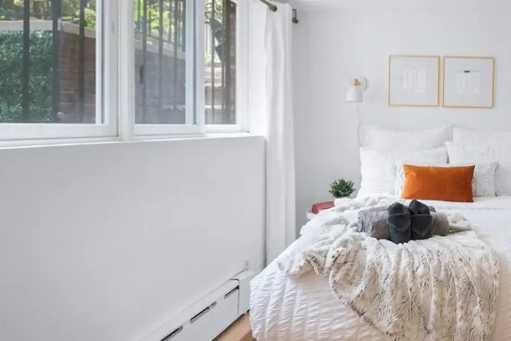 Adelphi I 3BR Ft Greene w Backyard Patio Porch