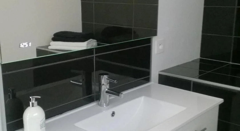 Studio & Appartement au Lac