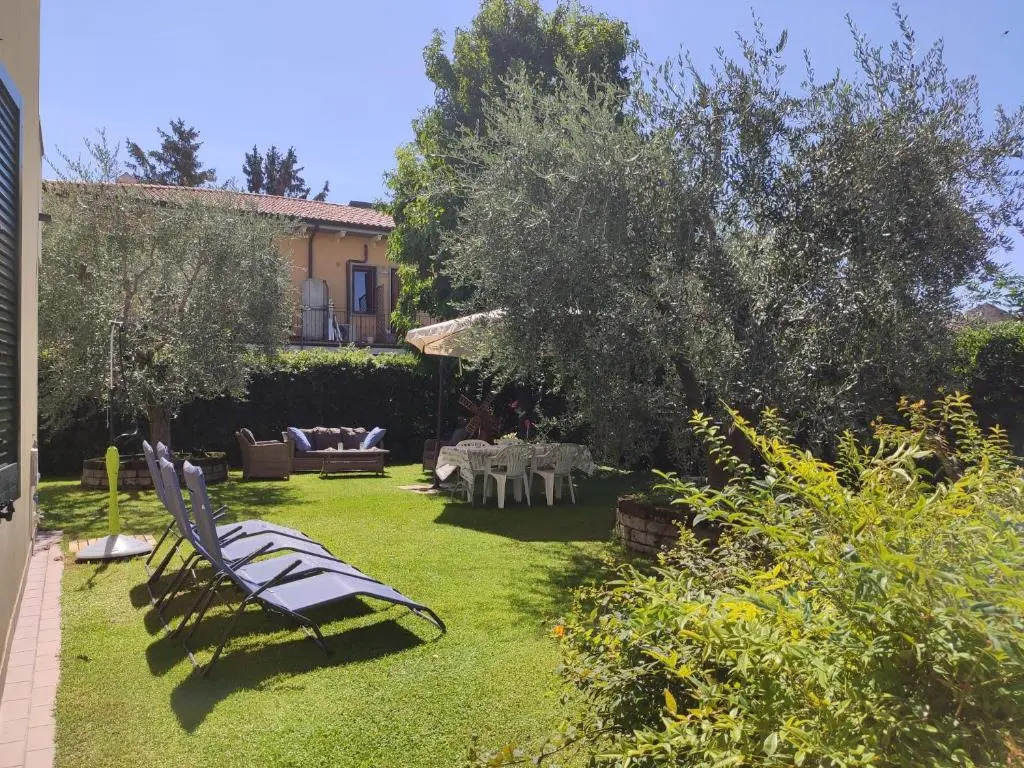 Giardino privato a Bardolino House Private Garden Amorino