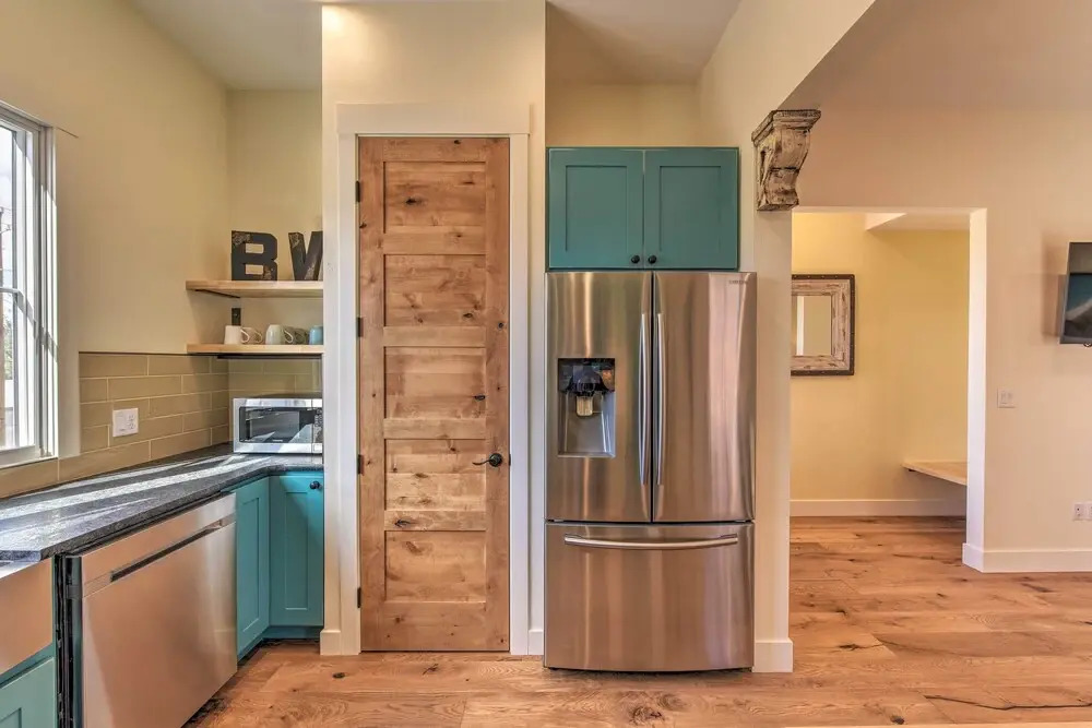 Buena Vista Home w/ Mtn Views, Walk to Main St