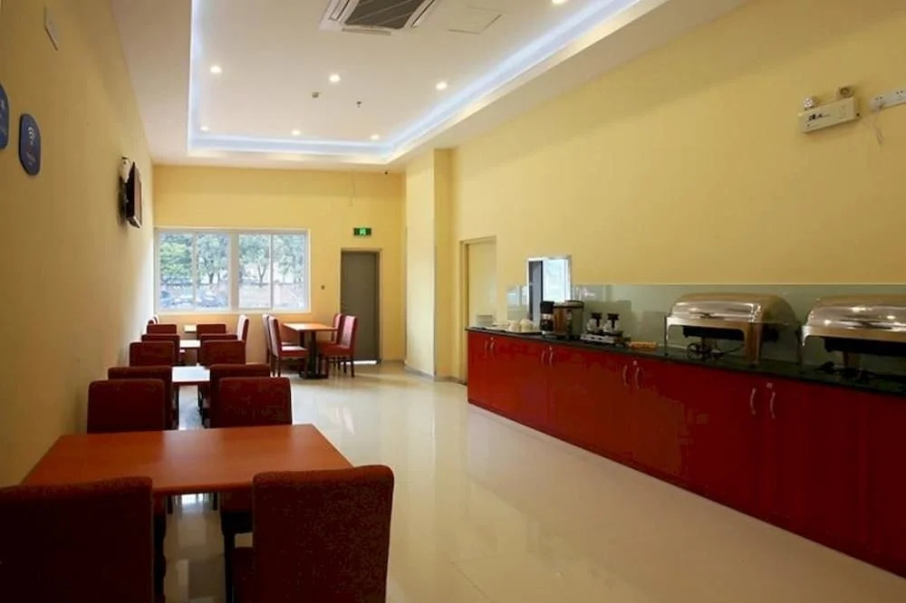 Hanting Express Urumqi Zhongshan Road Branch