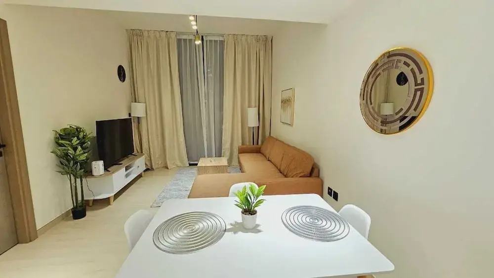 OYO HOME 1404 Premium 1bed Apt At Jvc Be