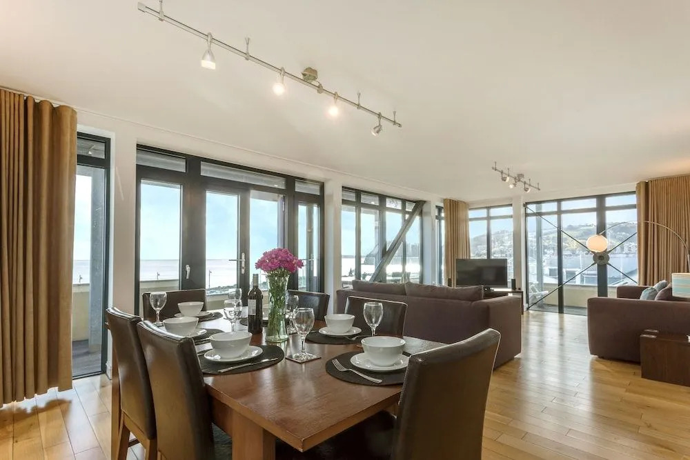 Riviera Apartments - Five Stylish Penthouse Apartments with Unrivalled Sea Views of Teignmouth, Shaldon, The Jurassic Coastline & The Teign Estuary