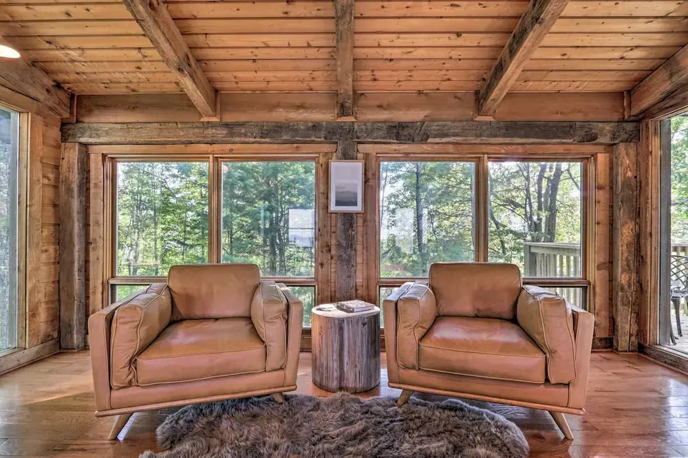 Deck & Hot Tub: Mtn-view Gatlinburg Cabin