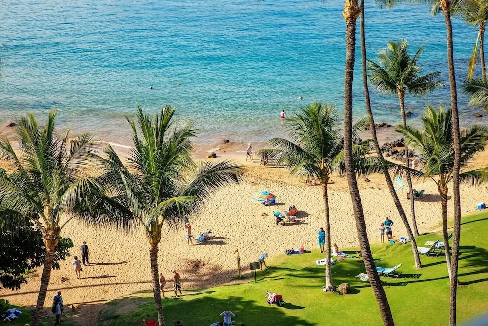 Mana Kai Maui Resort, #812c 2 Bedroom Condo by RedAwning