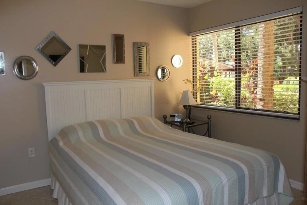 Midnight Cove Ii 117f - Fun & Updated Intercoastal View 2 Bedroom Condo