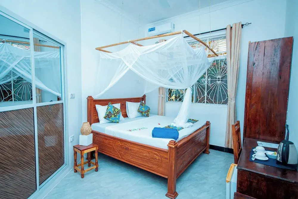 Pongwe Beachfront Villa