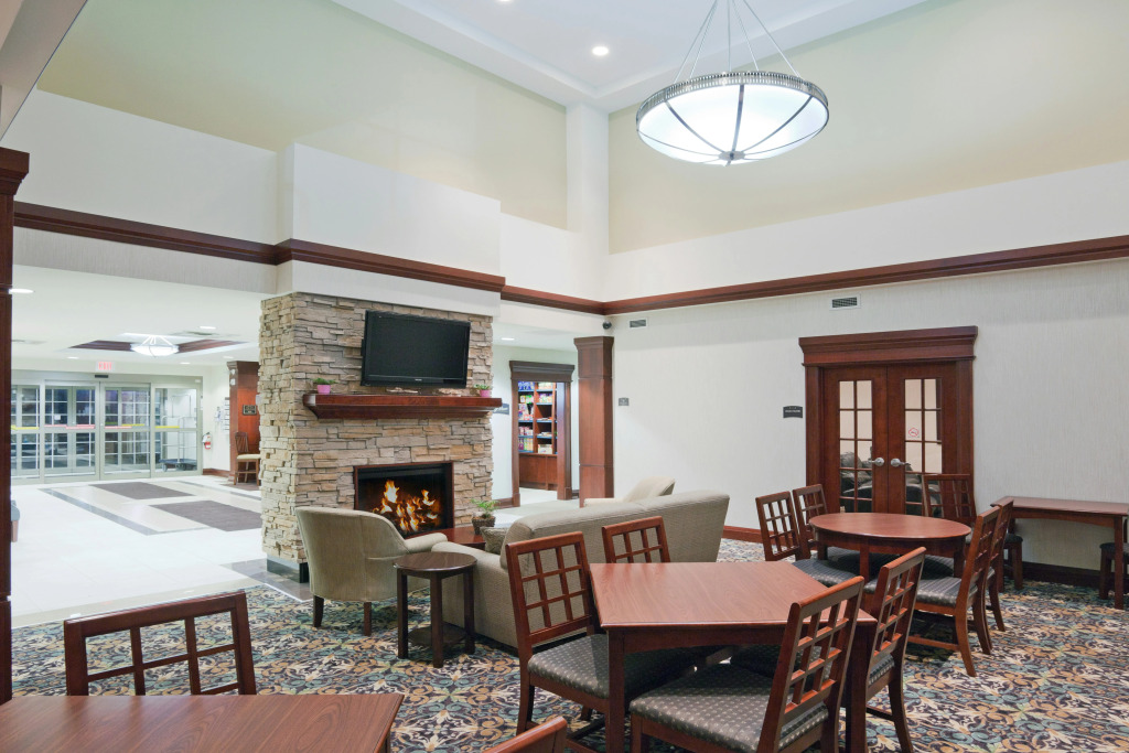 Staybridge Suites Oakville Burlington by IHG