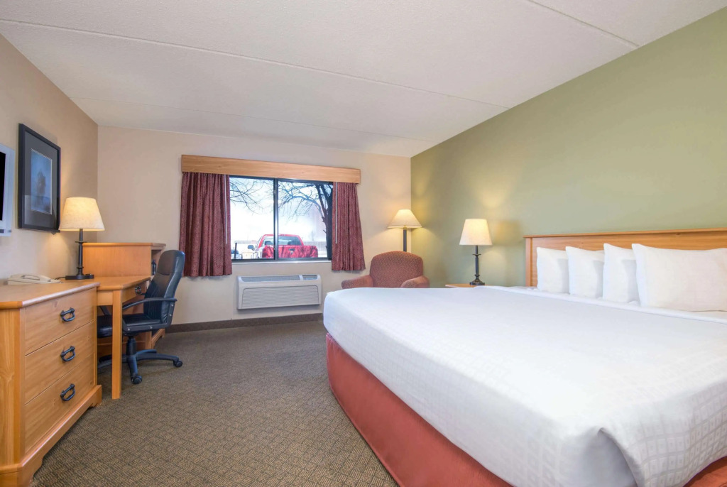 AmericInn by Wyndham Pampa Event Center