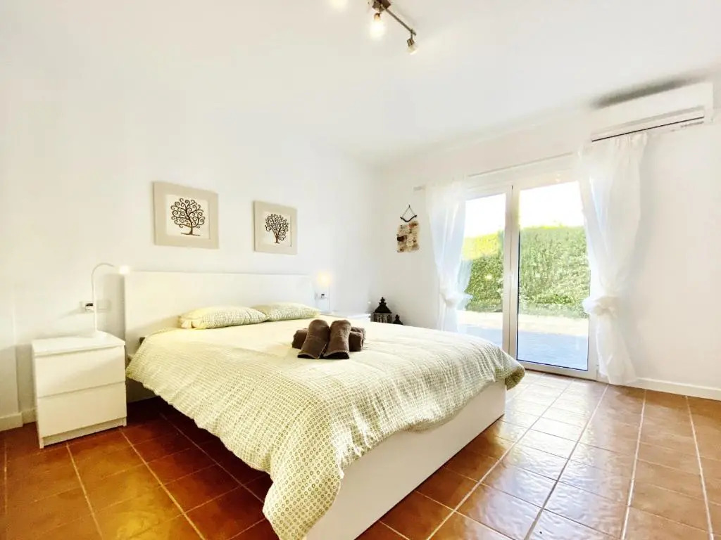 Villa Martina 4 bedroom villa with air conditioning & private swimming pool ideal for families