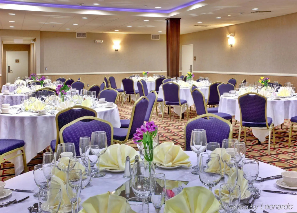 Doubletree By Hilton Fullerton
