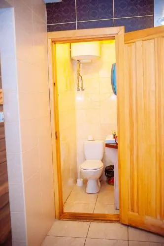 Leo Hostel