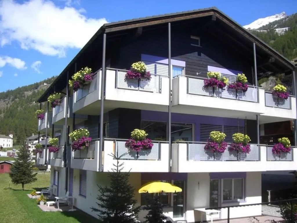 ALCAZAR apartments