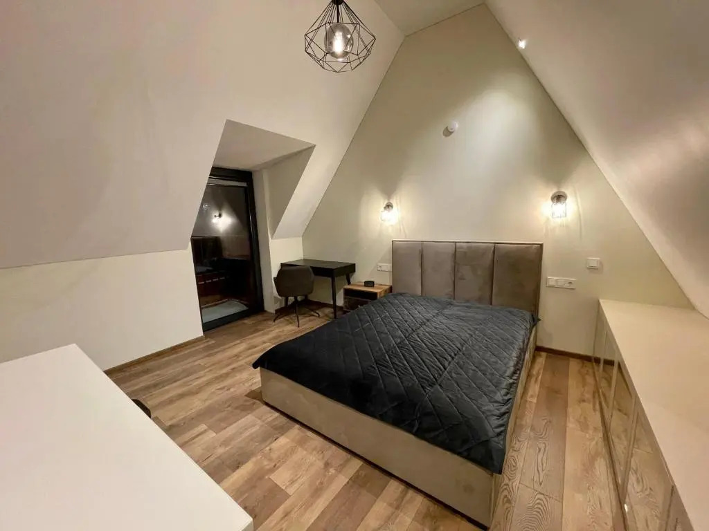 Cozy Central Attic SELF Check In