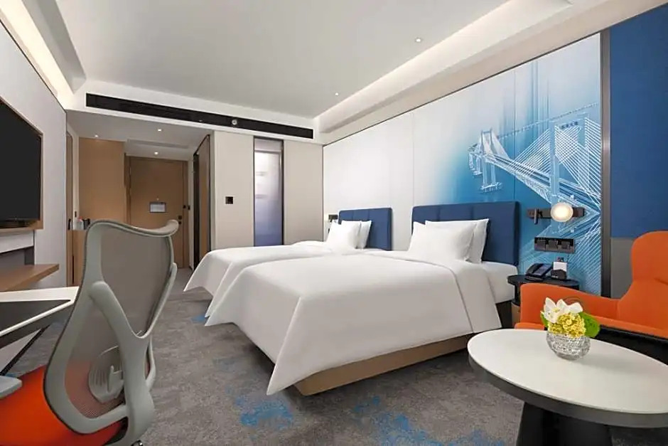 Hampton by Hilton Shantou Railway Station