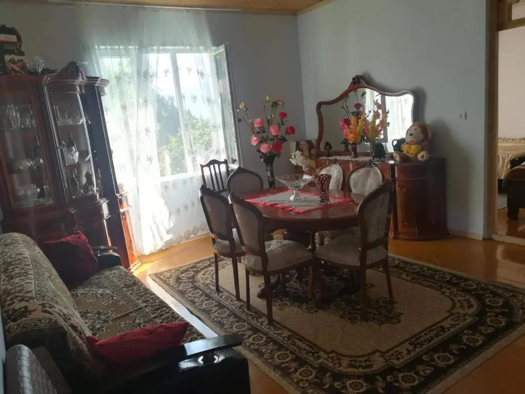 Txilaziri Guest House