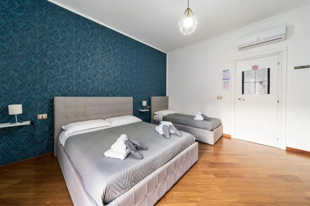 Dante 138 Class rooms & apartments