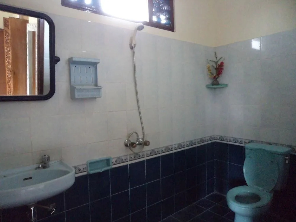 Brata Home Stay