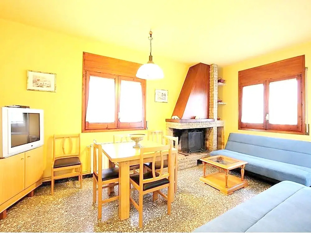 Villa With 6 Bedrooms in Canyelles, With Wonderful Mountain View, Priv