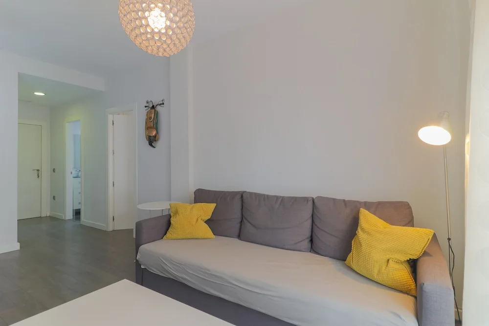 Cosy 1 Bedroom Calle Victoria