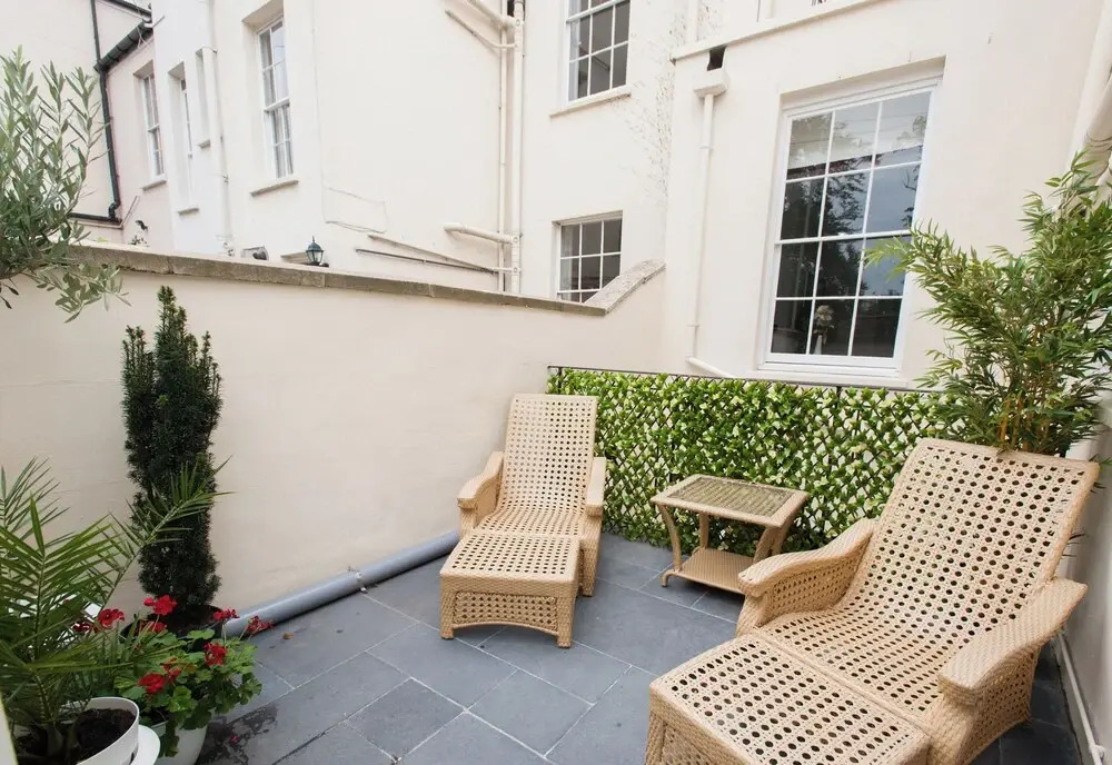 21 Montpellier Terrace