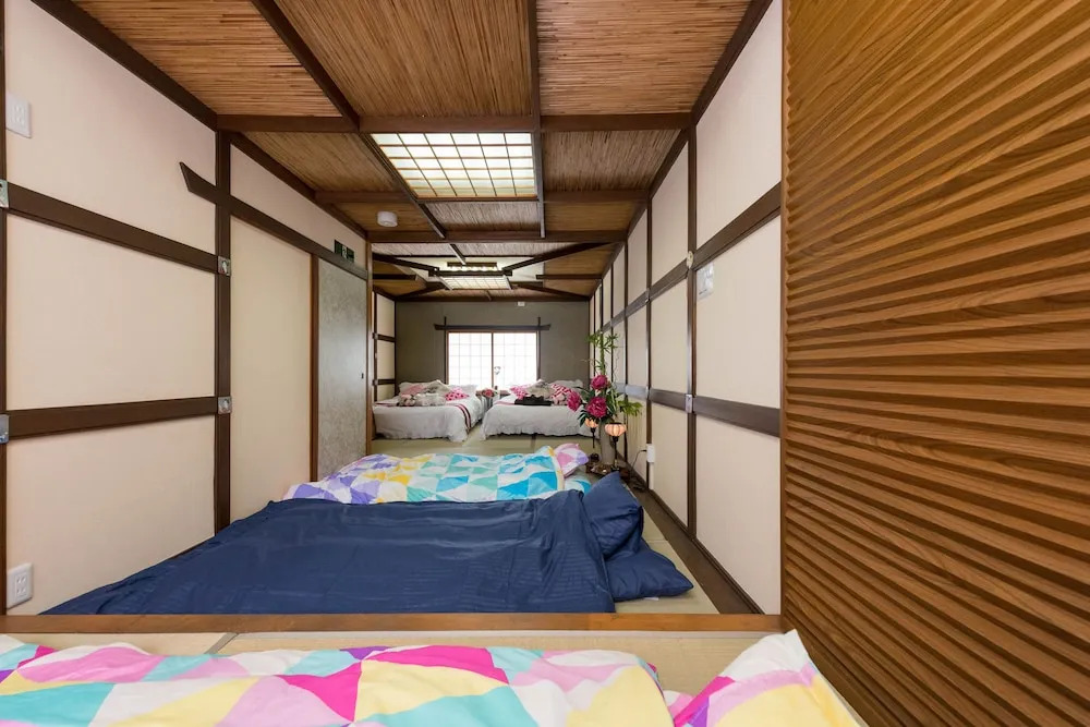 The Bamboo Moon Palace / Shin-Osaka