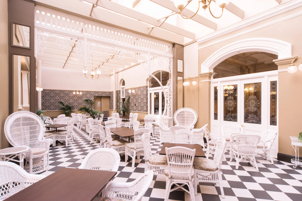Hadleys Orient Hotel