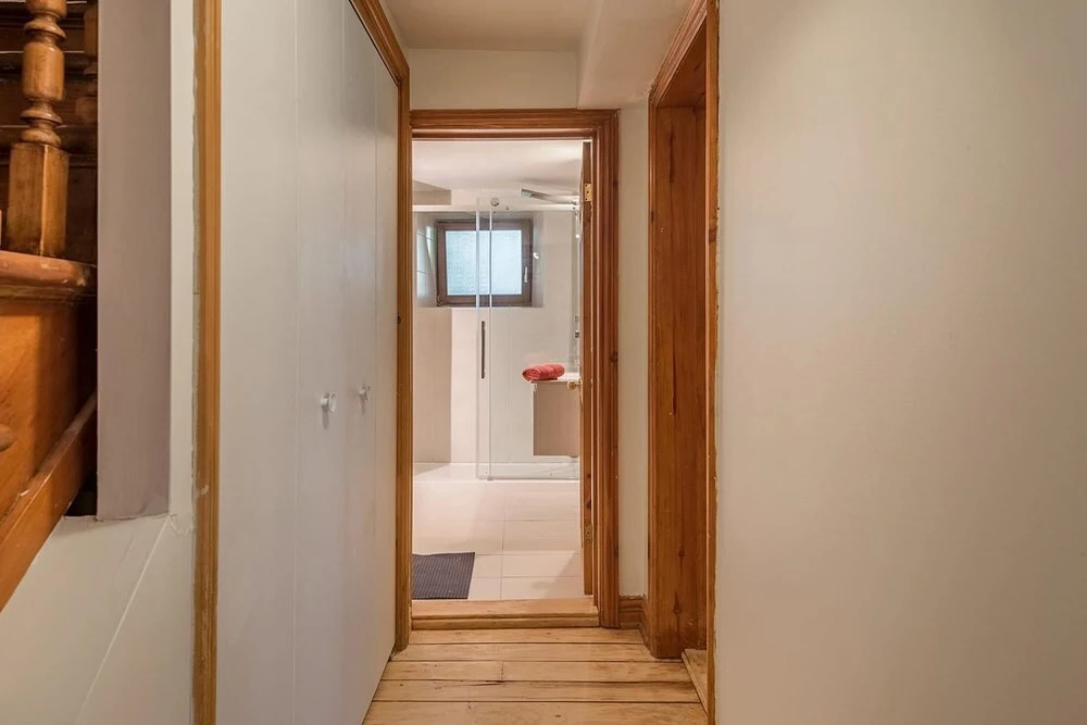 Beautiful Cozy 2-storey Apartment In the of Downtown MTL