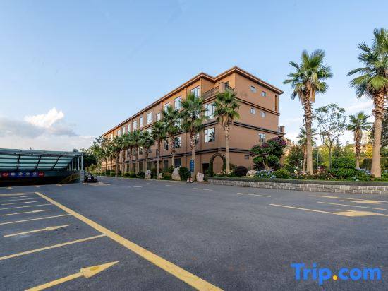 Taifeng Hotel (Qujing Wanda Bund)