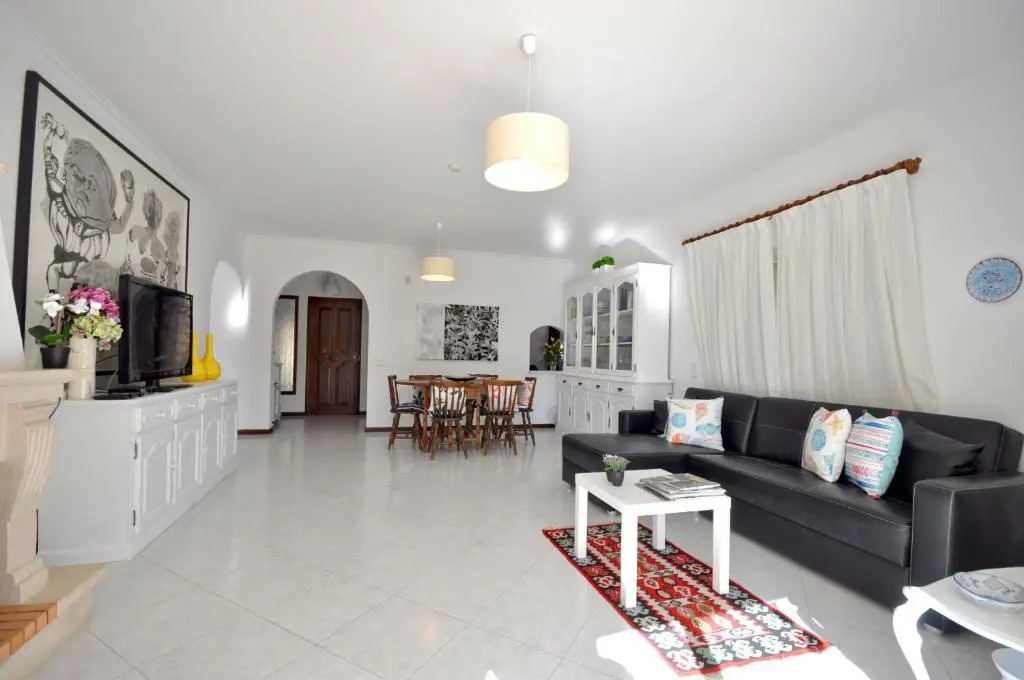 Charming Villa, Private Pool, Walking Distance to Centre, Free AC Wifi