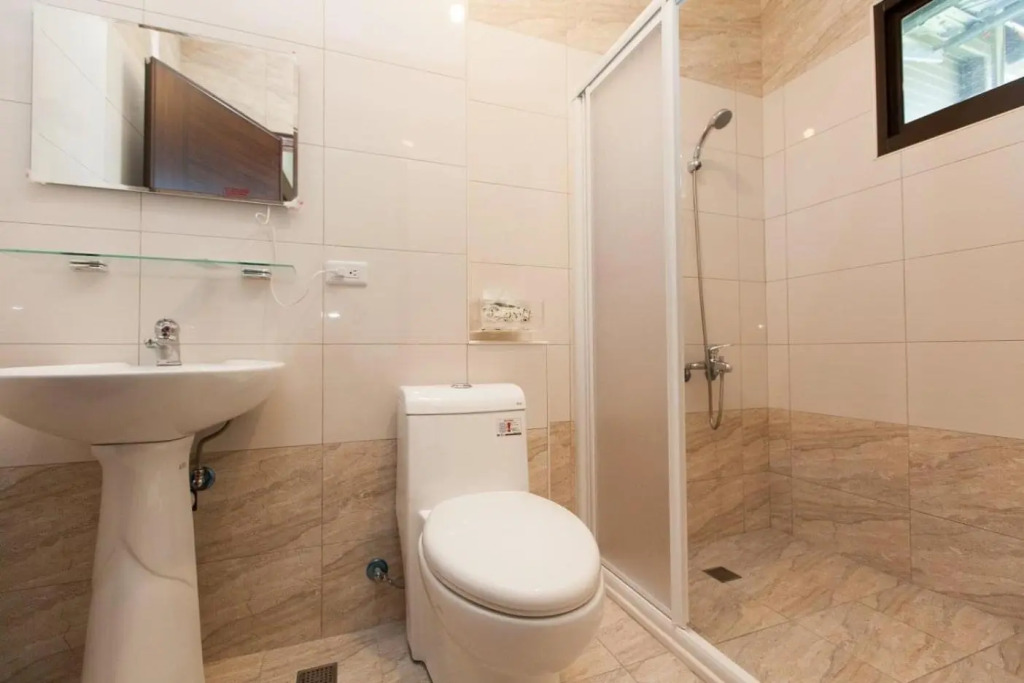 Four Seasons Homestay