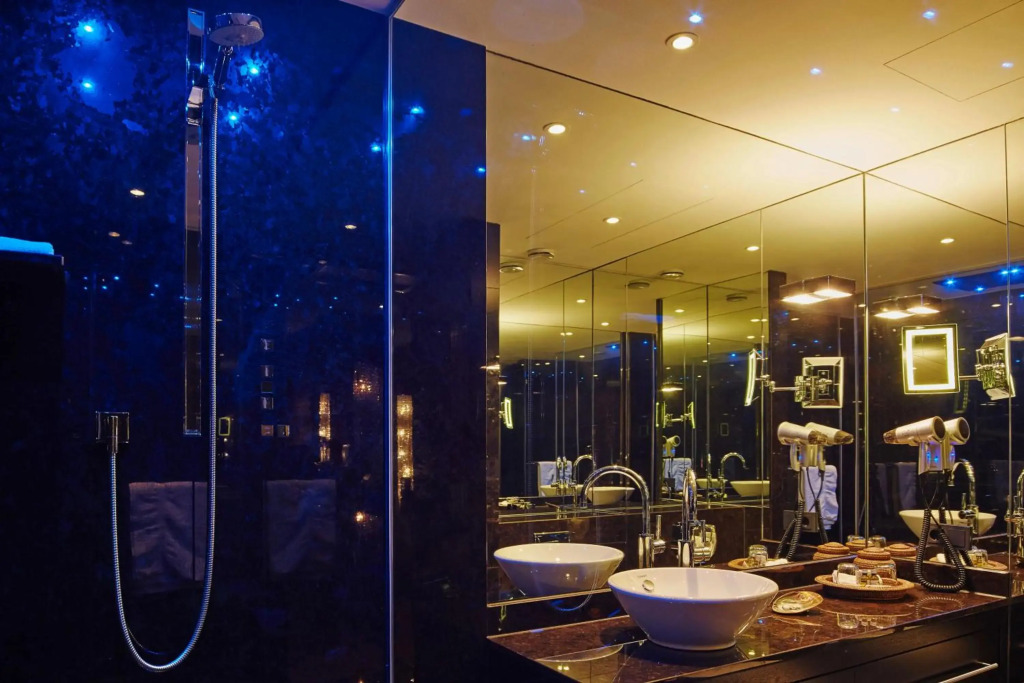 Savoy Hotel