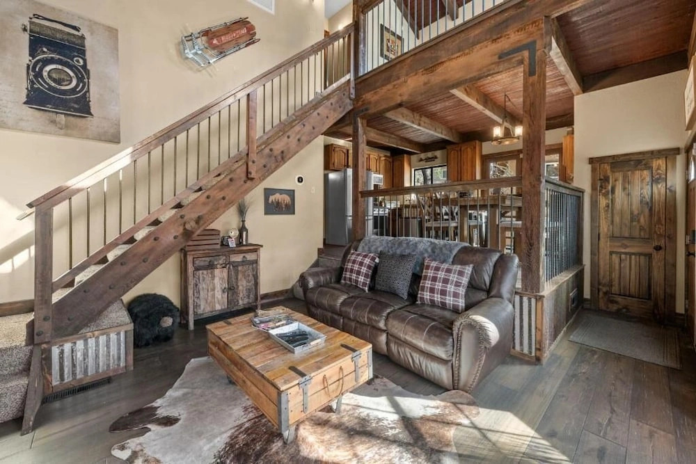 Black Bear Lodge at Moonridge