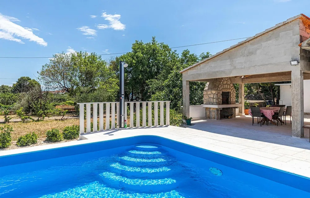 Awesome Apartment in Marina With Outdoor Swimming Pool, Wifi and 2 Bedrooms